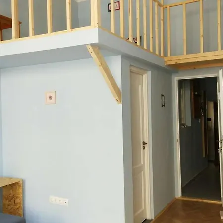 Privatunterkunft Sunny With Private Bathroom In Downtown *
