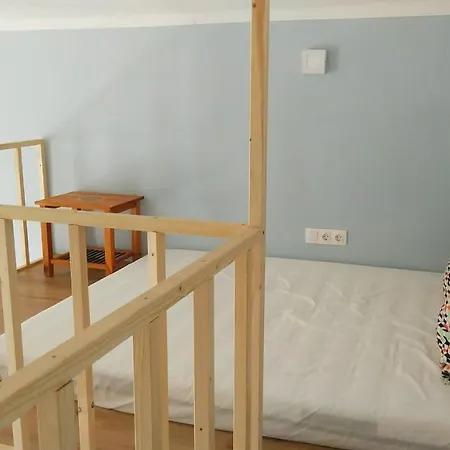Sunny With Private Bathroom In Downtown Privatunterkunft *